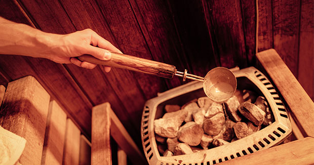 Sauna taşlarında su